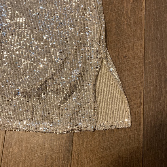Windsor Sequin Bodycon Dress - Picture 3 of 3